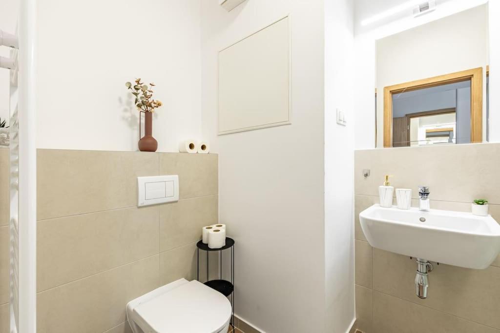Cityscape Oasis: Active Studio Heaven Bratislava Dış mekan fotoğraf