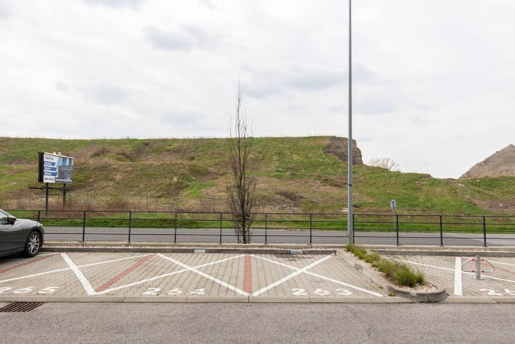 Cityscape Oasis: Active Studio Heaven Bratislava Dış mekan fotoğraf